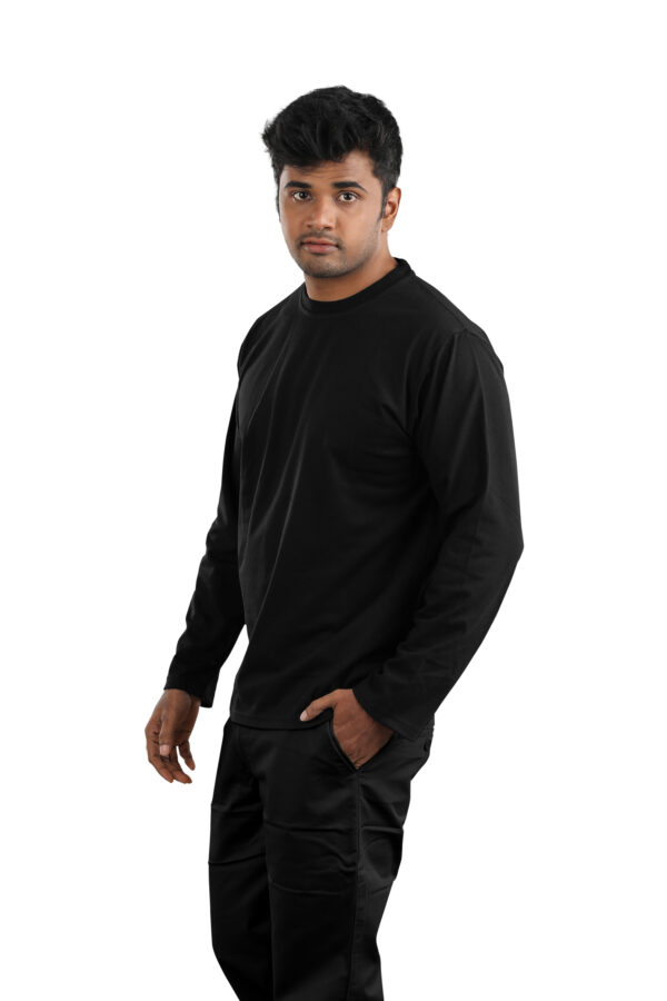 Man wearing turquoise black full sleeve t-shirt with black cargo pants – Quintus Collection